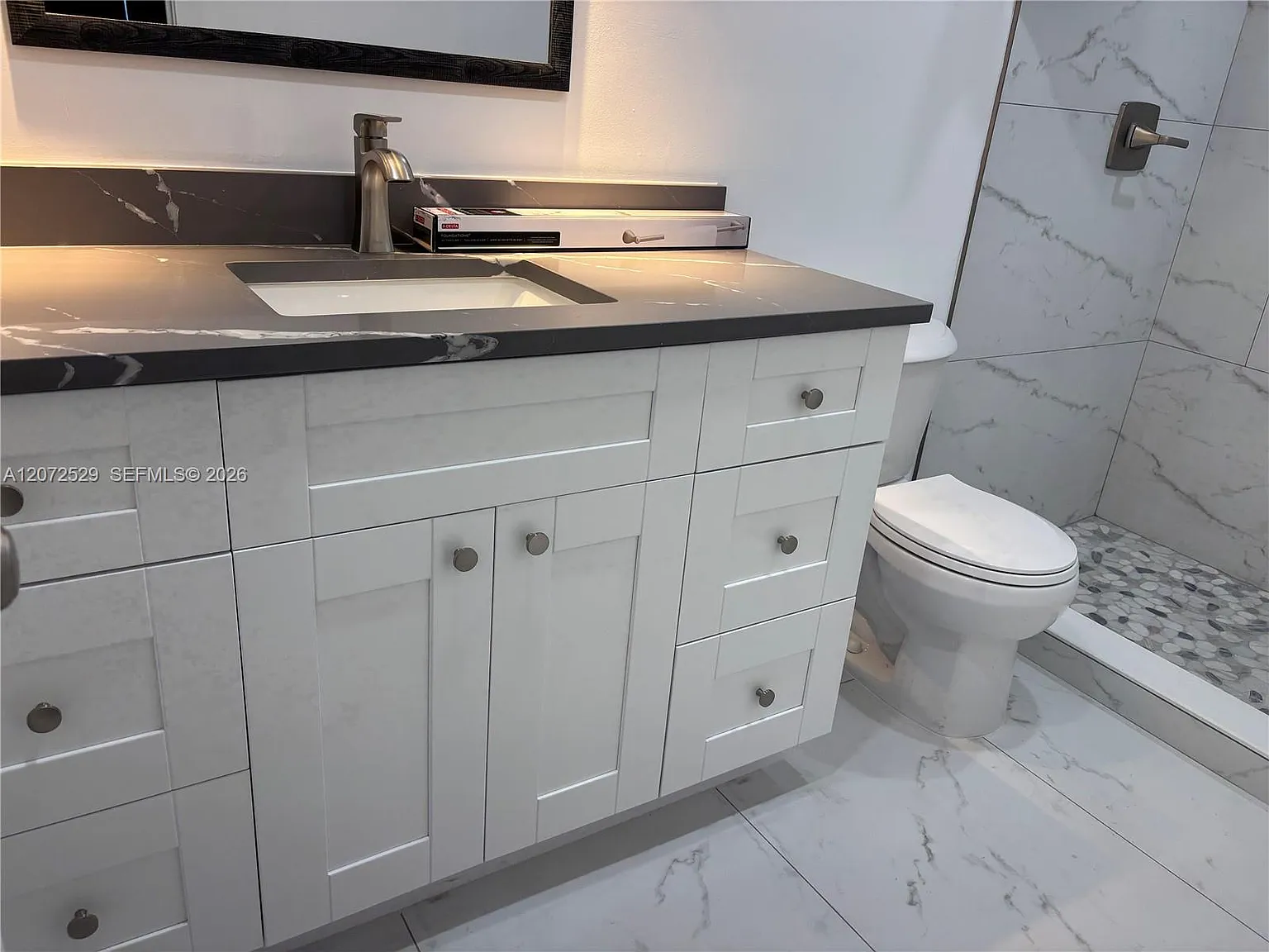 Desoto Park Condo — Photo 4