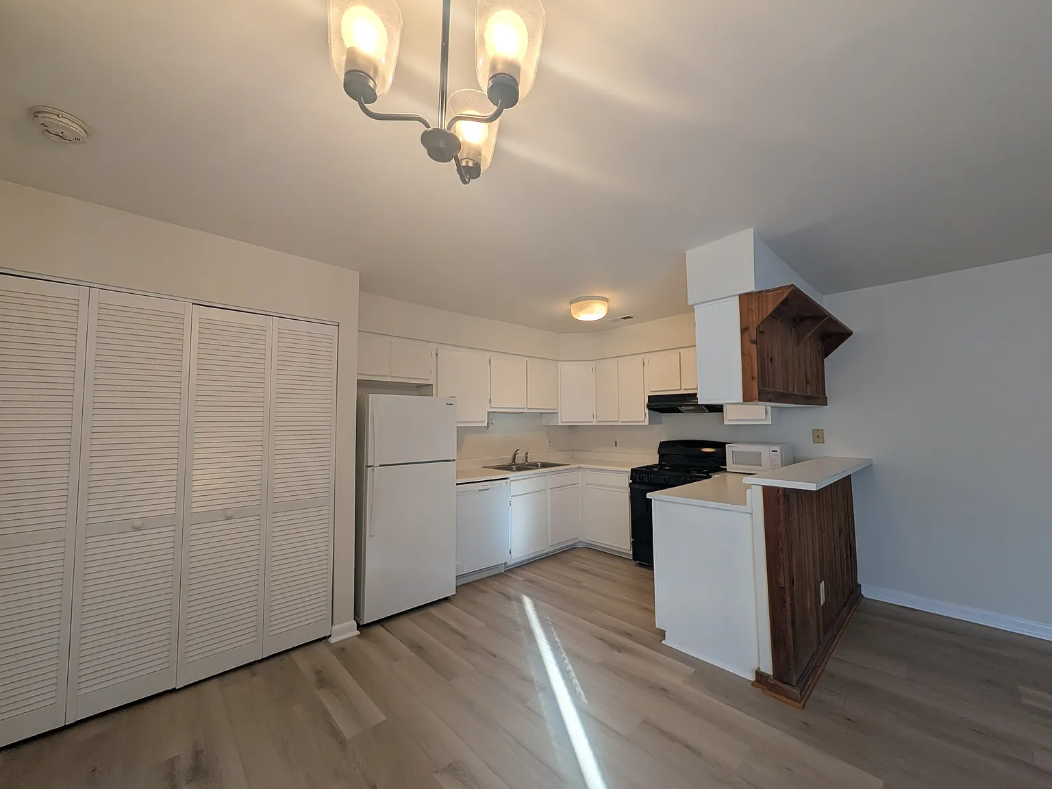 386 Summerwalk Circle - 1 — Photo 4