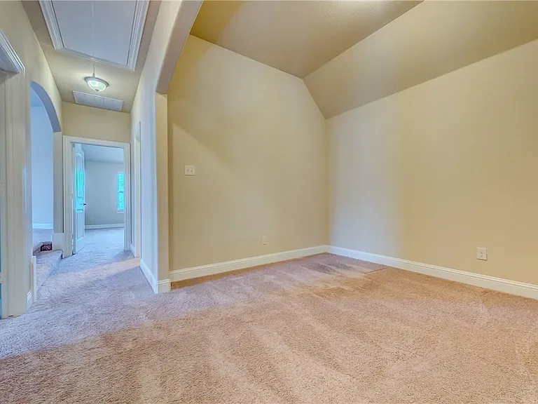 1428 Lauren Creek Ln — Photo 16