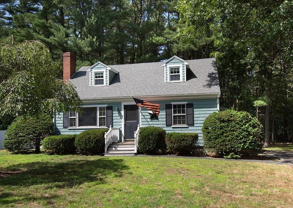 1st image of 32 Pine Haven Cir