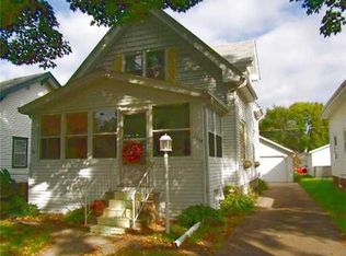 1014 F Ave NW, Cedar Rapids, IA 52405