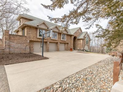 2134 Muhlenhardt Rd, Shakopee, MN, 55379