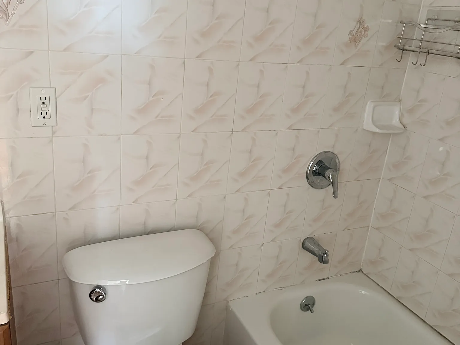 4 bed, 1800 sqft, $3,800 — Photo 4