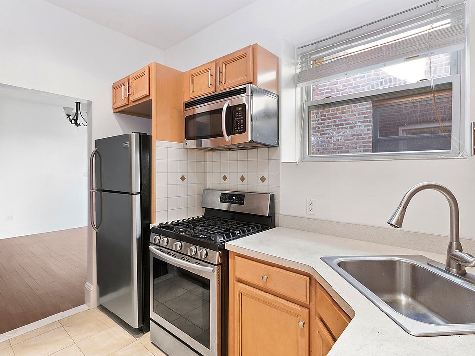 2nd image of 18 Menahan St #1LL