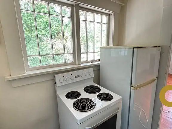4th image of 1191 W 12th Ave #22