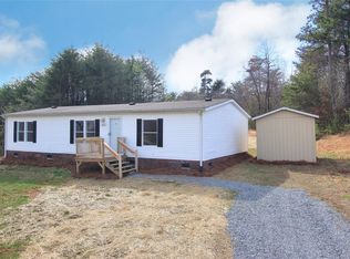 4913 Harmony Hwy, Hamptonville, NC 27020