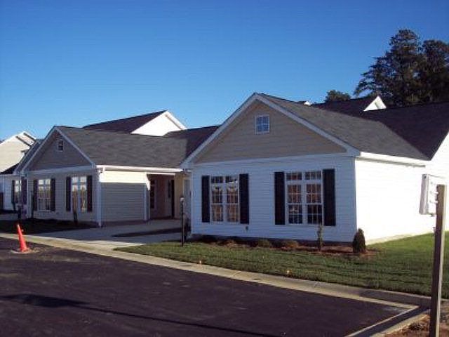 1st image of 2625 Shire Ln