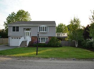 104 Ellery Ave, Middletown, RI 02842