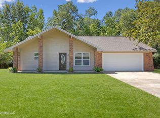 2410 E Birch Dr, Gulfport, MS 39503