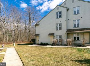 604 Harwood Ct, Mount Laurel, NJ 08054