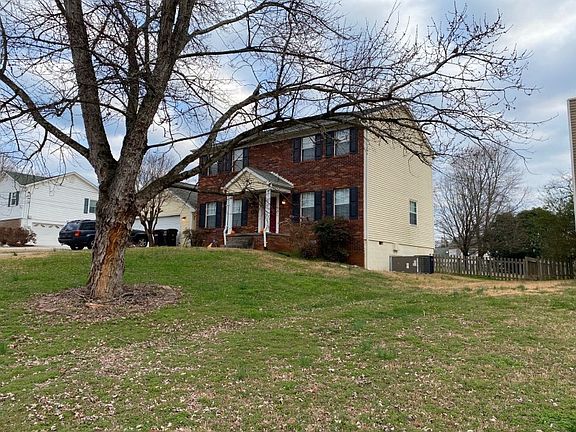 2nd image of 1832 Dunraven Dr