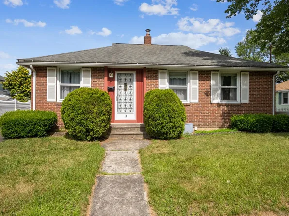 5 Hale Court, Plainville, CT 06062