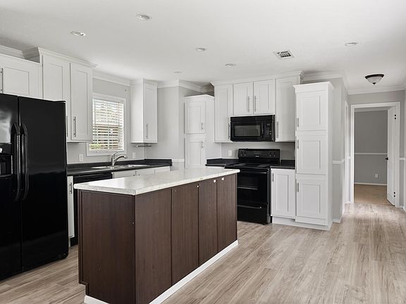 4th image of 9144 Hensarling Ln