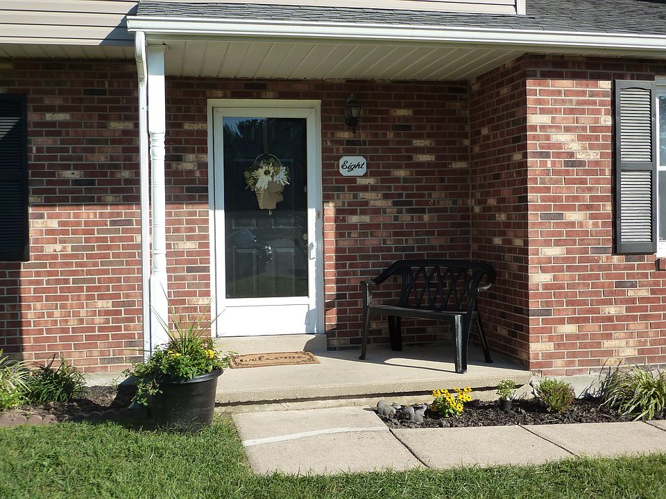 2nd image of 8 Galen Ct