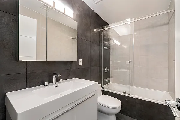 Rented by Owner | media 8