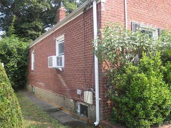 4th image of 1201 Birch St
