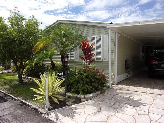 3rd image of 17100 Tamiami Trl #44