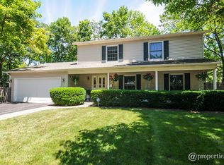605 Garfield Ave, Lake Bluff, IL