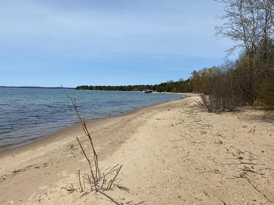 Just a 5-minute walk from your doorstep to the beaches of the Grand Traverse Bay.