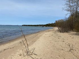 Oak Shore Commons