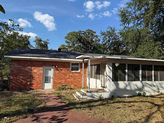 4th image of 2407 Rodge Dr