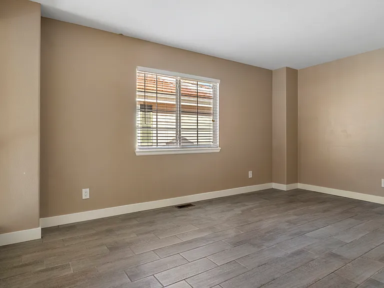7446 S Memphis St — Photo 19
