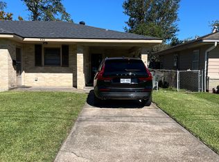 433 Scarlet St, Lake Charles, LA 70605