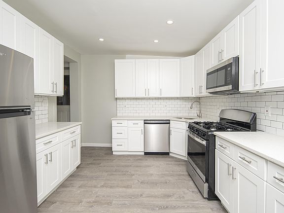 4th image of 51 14th St Unit 1