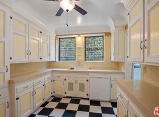 1118 S Orange Grove Ave, Los Angeles, CA 90019