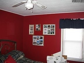 4th image of 8307 Pinegrove Ave