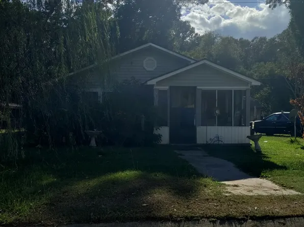 589 Liberia St NW, Pelham, GA 31779