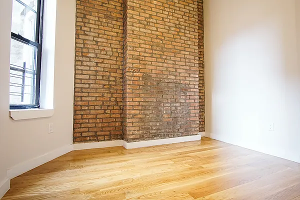 Rented by Lofts and Flats LLC | media 8