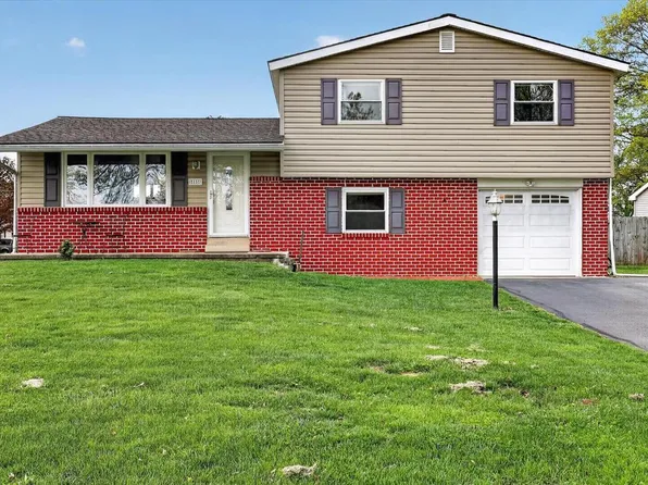 15 Buckthorn Dr, Carlisle, PA 17015