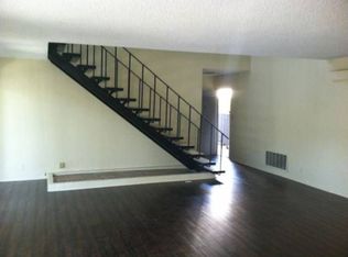 12450 Miranda St APT 101, Valley Village, CA 91607