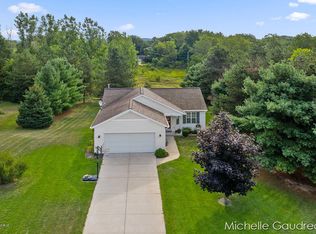 4632 Red Bud Ct N, Middleville, MI 49333