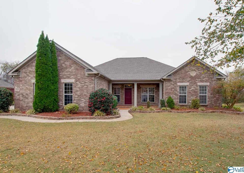 1st image of 359 Spencer Lakes Dr