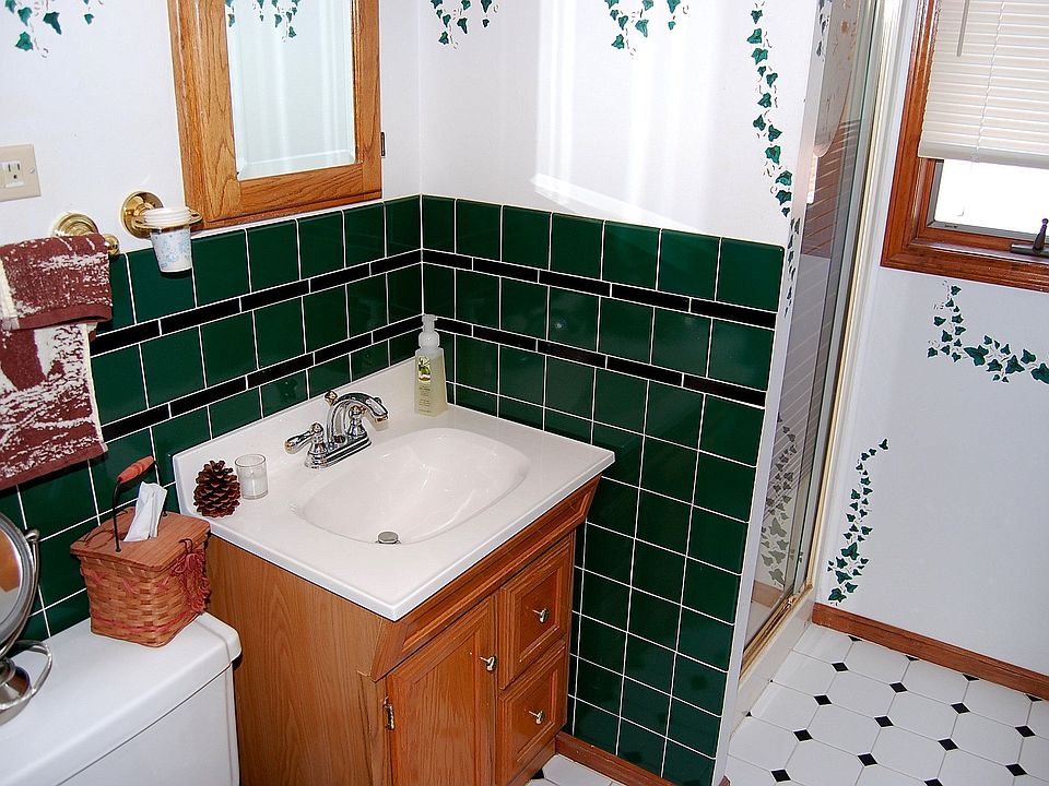 1st image of 10757 S Avers Ave