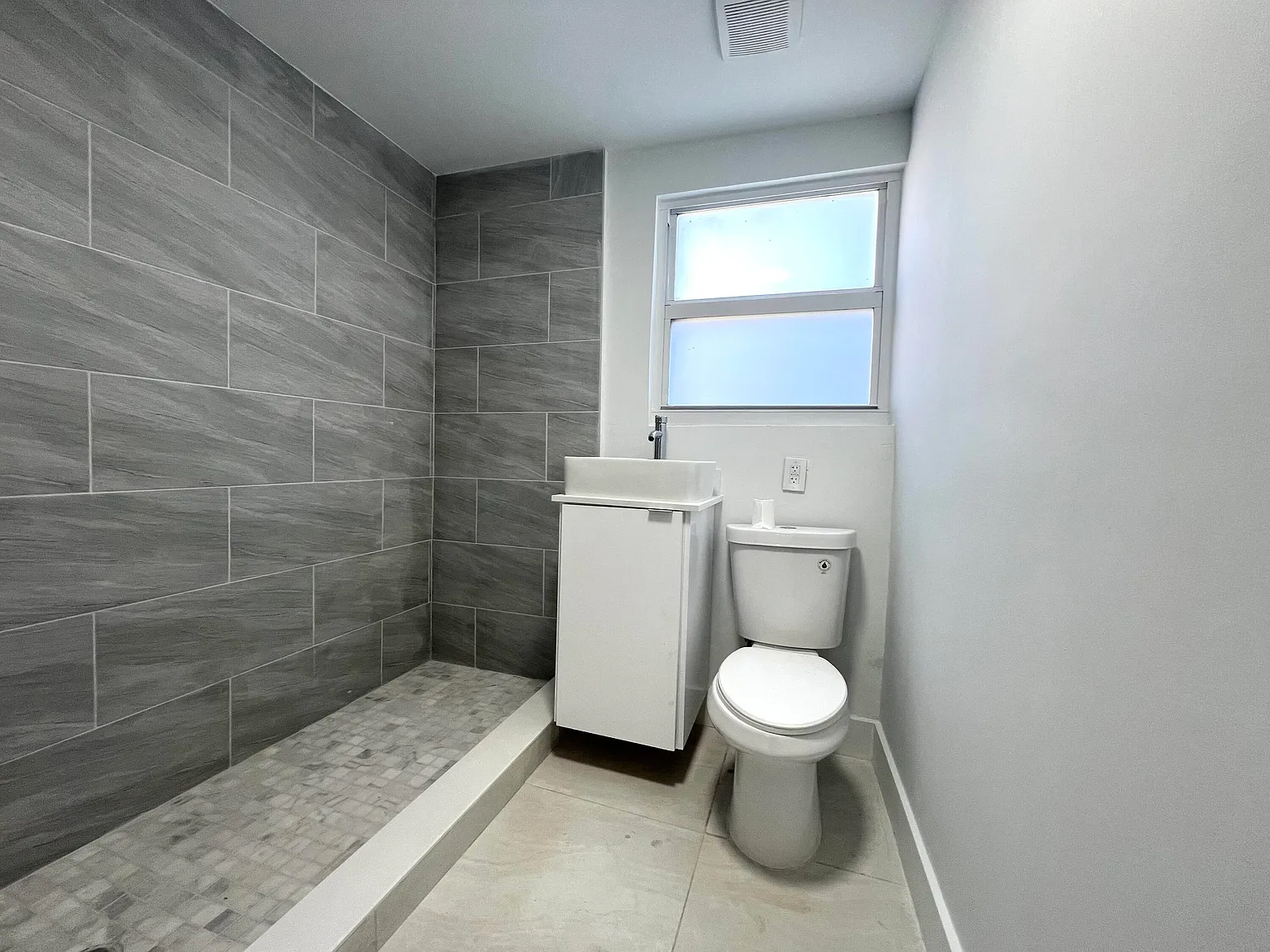 1 bed, 1.0 bath, $1,497 — Photo 4