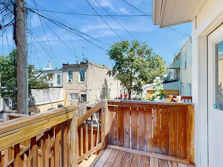 20 N Clinton St — Photo 11