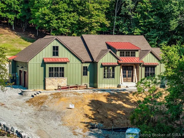 807 Wooded Ridge Drive, New Albany, IN 47150