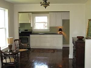 5th image of 202 W Mountainview Ave