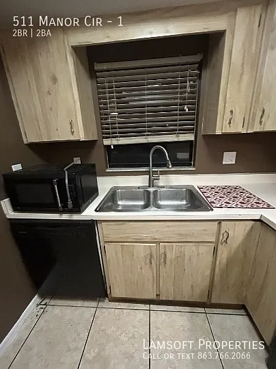 511 Manor Cir #1 — Photo 15