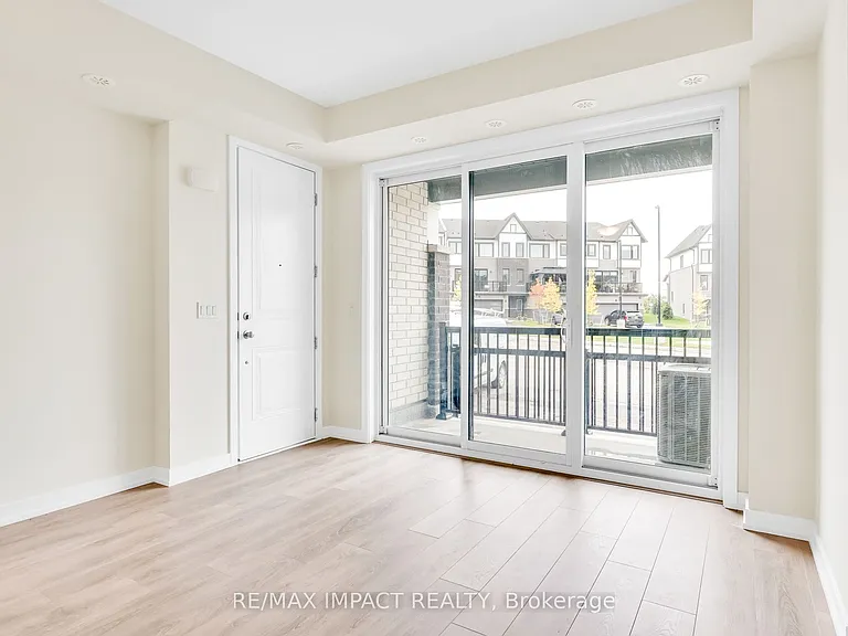 160 Densmore Rd #902 — Photo 21