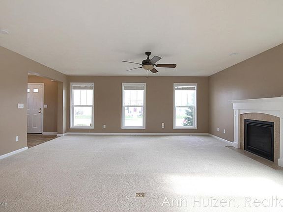 2nd image of 866 Cobblestone Way Dr SE