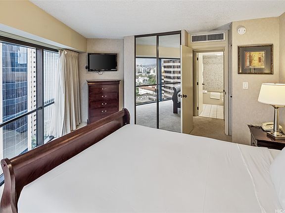 3rd image of 1088 Bishop St APT 2110