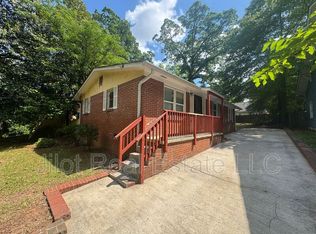 1370 Clermont Ave, East Pt, GA 30344