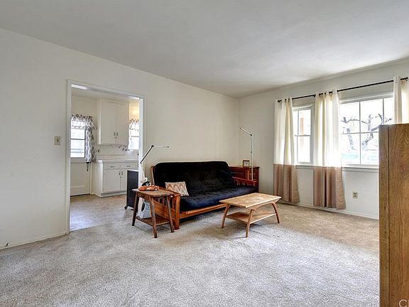 4th image of 7411 Caldus Ave