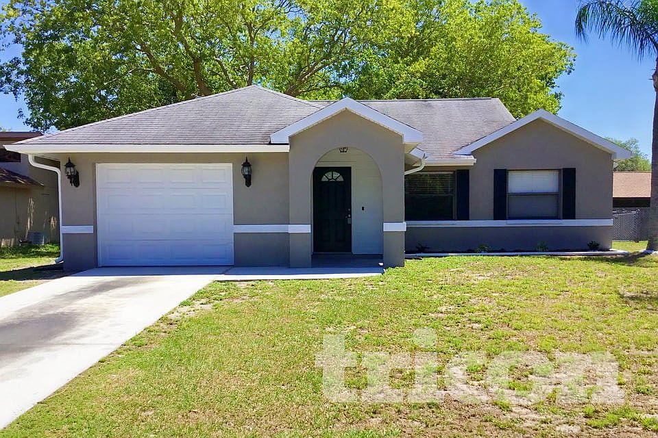 1st image of 1074 Deer Hollow Way