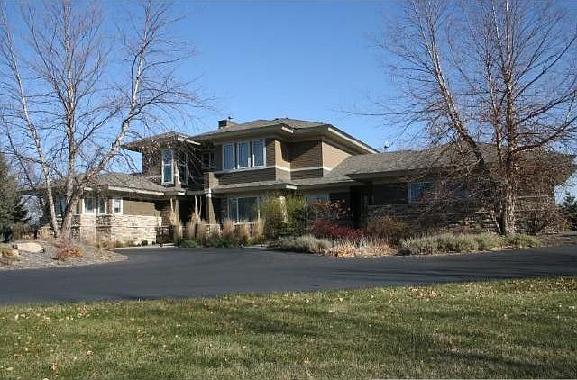 1st image of 4670 McDonald Drive Pl N