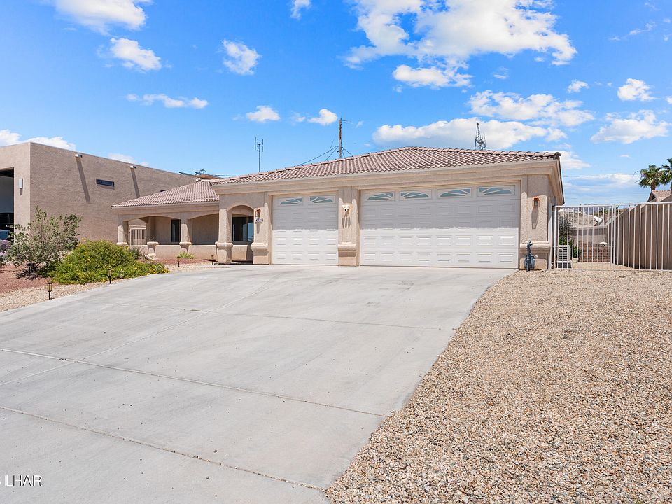 1st image of 720 Desert View Dr